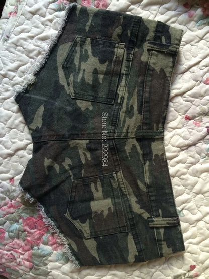 Fashion Celestia - Women's Camouflage Low Waist Denim Shorts